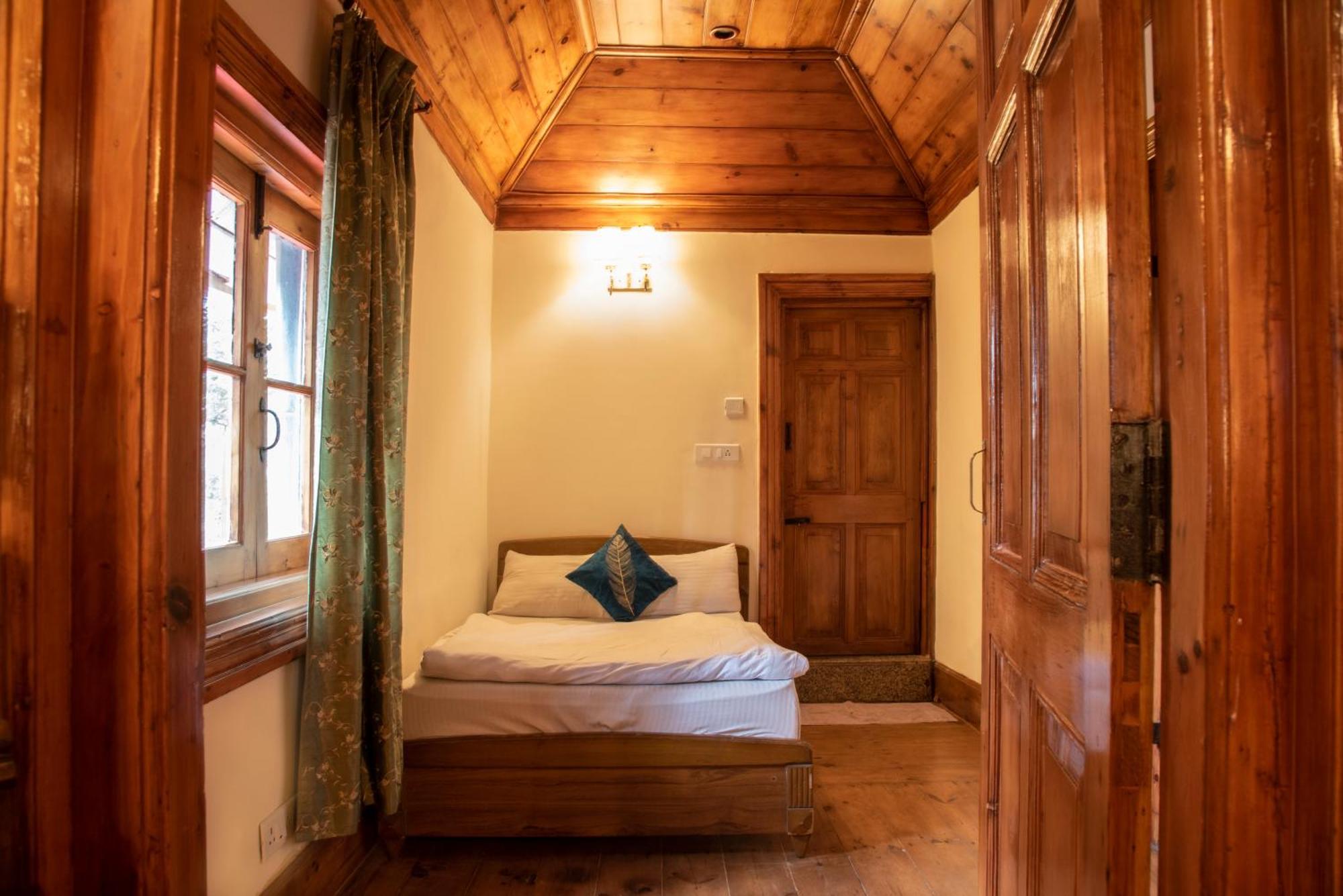 Heritage Villas - Shimla British Resort, Near Mall Buitenkant foto