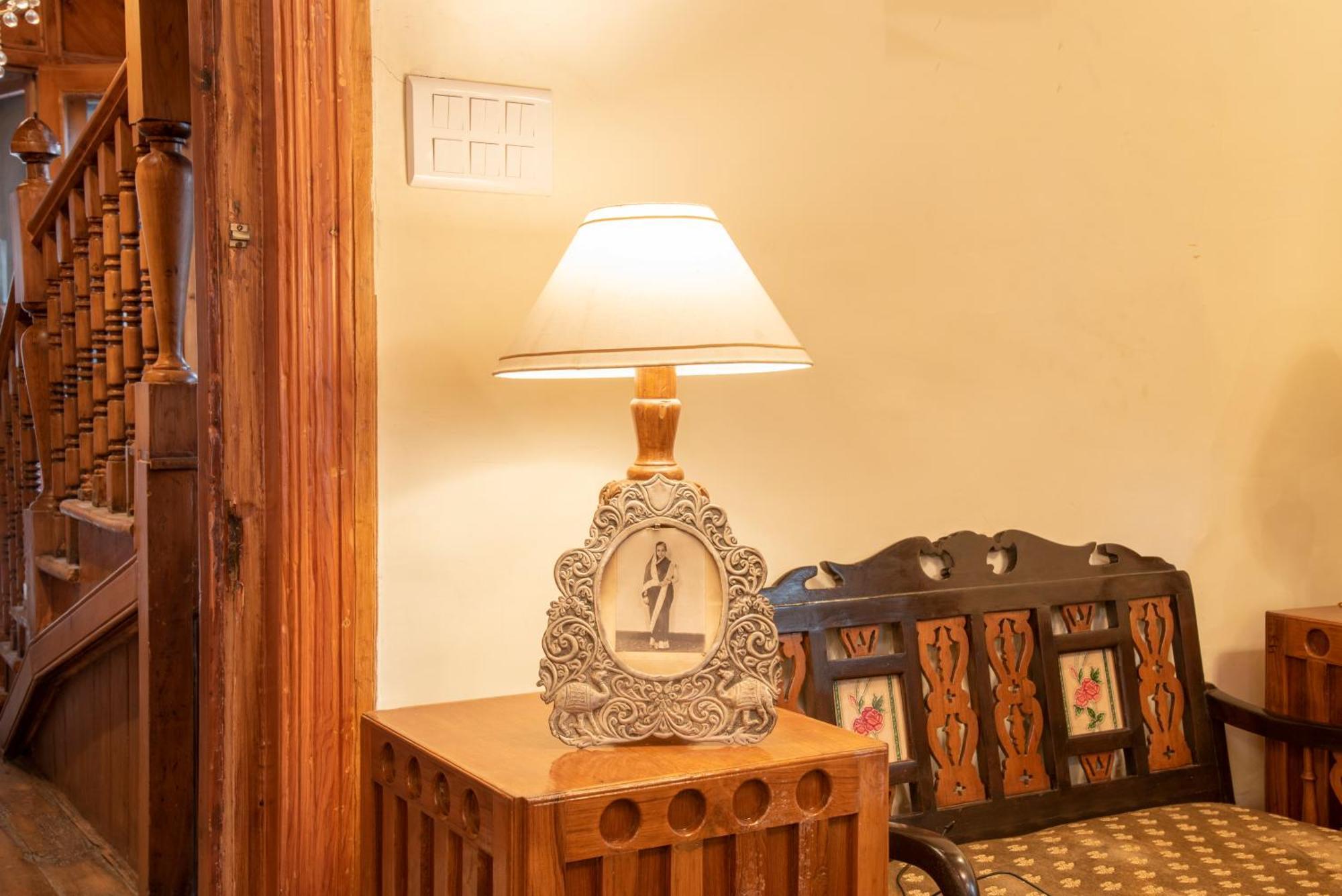 Heritage Villas - Shimla British Resort, Near Mall Buitenkant foto
