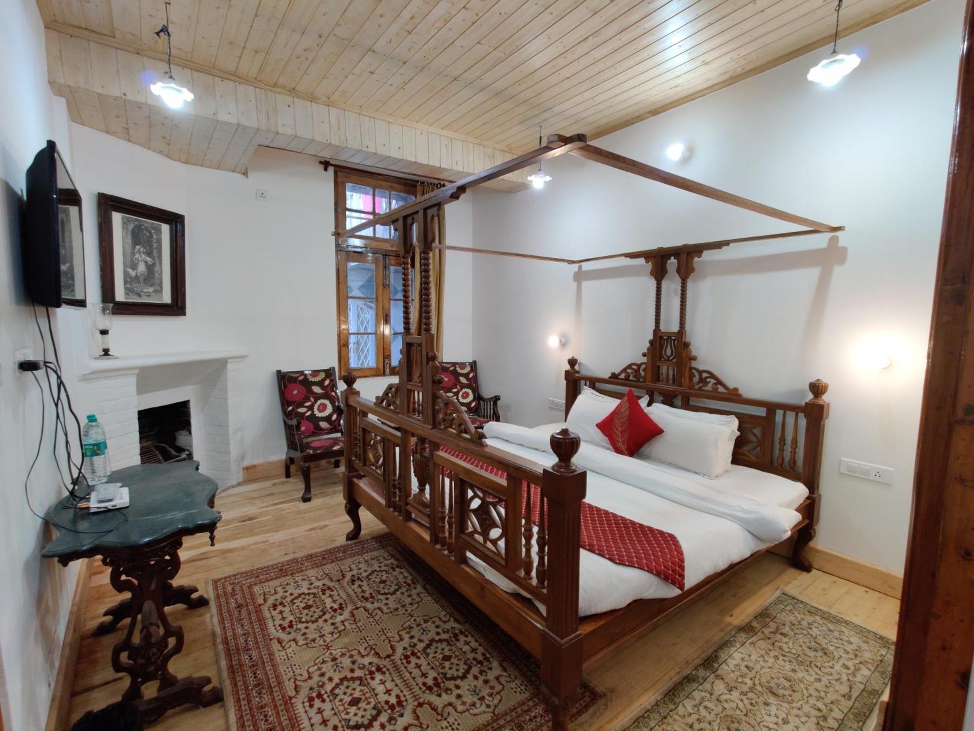 Heritage Villas - Shimla British Resort, Near Mall Buitenkant foto